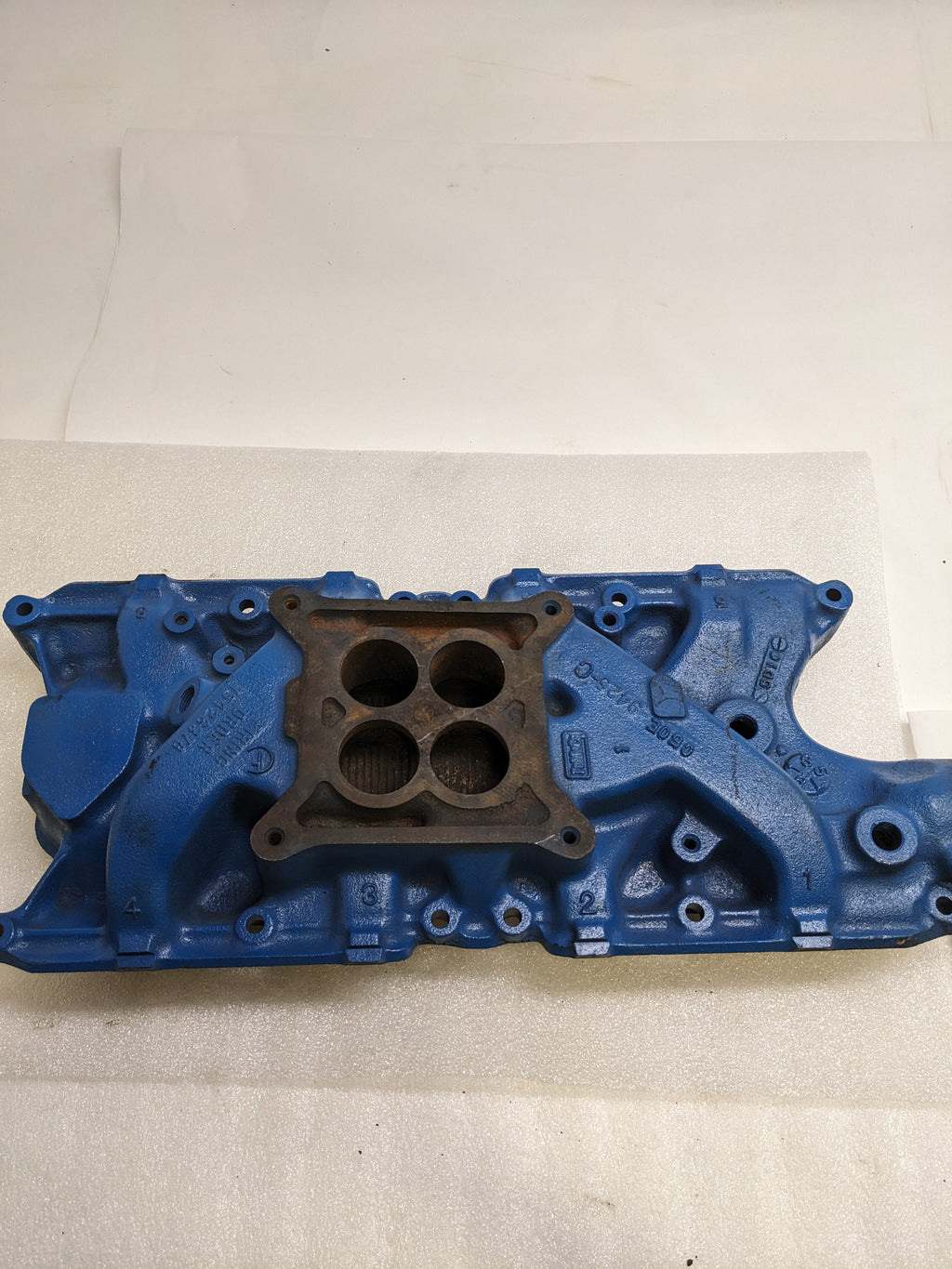 FORD C50E9425C INTAKE MANIFOLD 4 BARREL FOR 1965 FORD MUSTANG USED R10