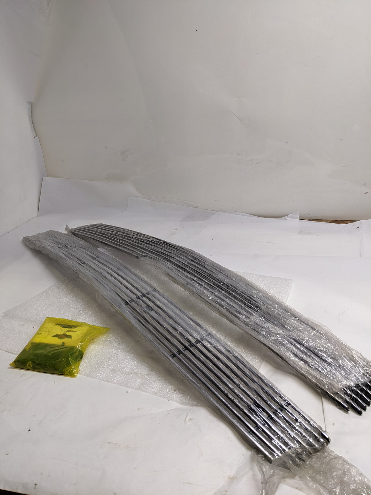 CARRIAGE WORKS 43912 BILLET GRILLE FOR 2007-2009 SILVERADO 2500-3500 NEW  #3 SR