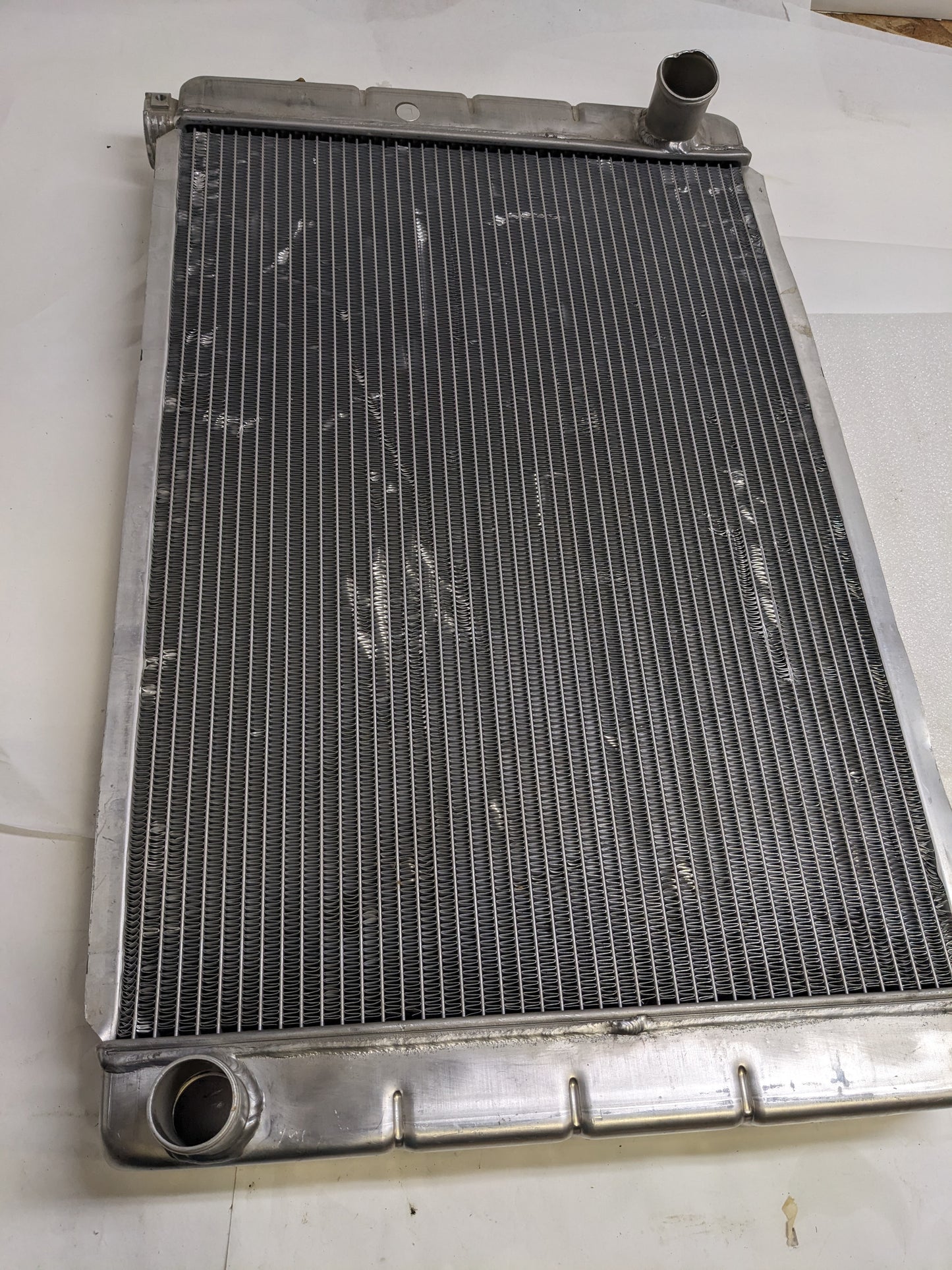 NORTHERN 9607P ALUMINIUM RACE RADIATOR CHEVROLET/GM UNIVERSAL 31" X 19" NEW D1