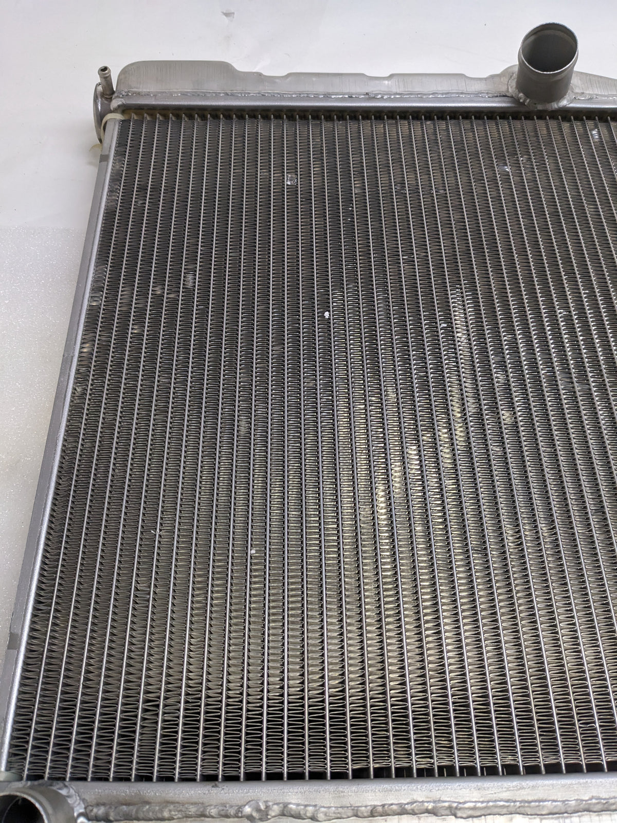 GRIFFIN THERMAL PRODUCTS UNIVERSAL FIT RADIATOR NEW D1