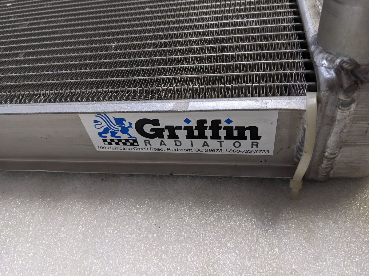 GRIFFIN THERMAL PRODUCTS UNIVERSAL FIT RADIATOR NEW D1