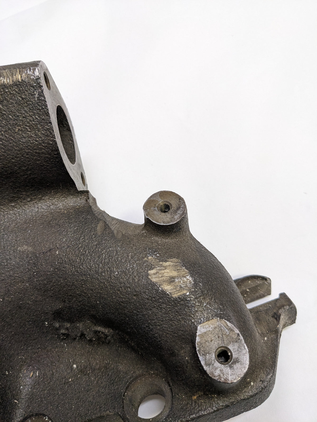 ISUZU NQR-70 EXHAUST MANIFOLD NEW R14