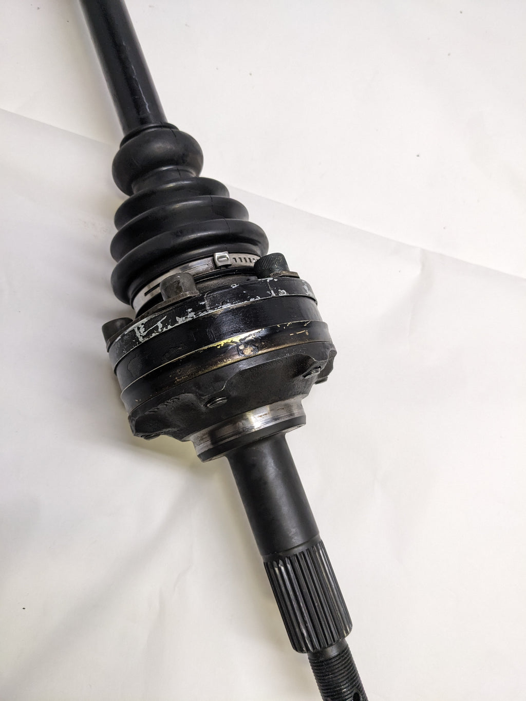 PORSCHE 93033203710 AXLE SHAFT ASSEMBLY FOR 1986-1989 911 NEW R19