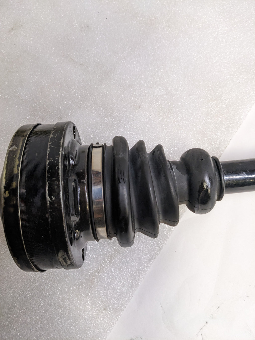 PORSCHE 93033203710 AXLE SHAFT ASSEMBLY FOR 1986-1989 911 #2 NEW R19