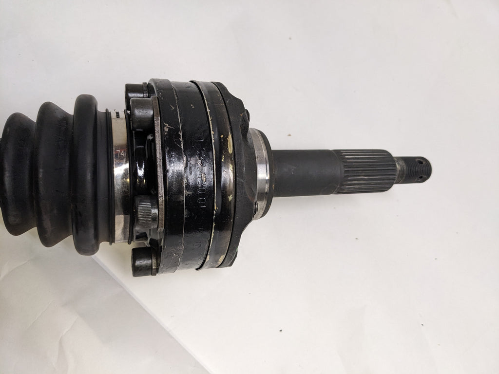 PORSCHE 93033203710 AXLE SHAFT ASSEMBLY FOR 1986-1989 911 #2 NEW R19
