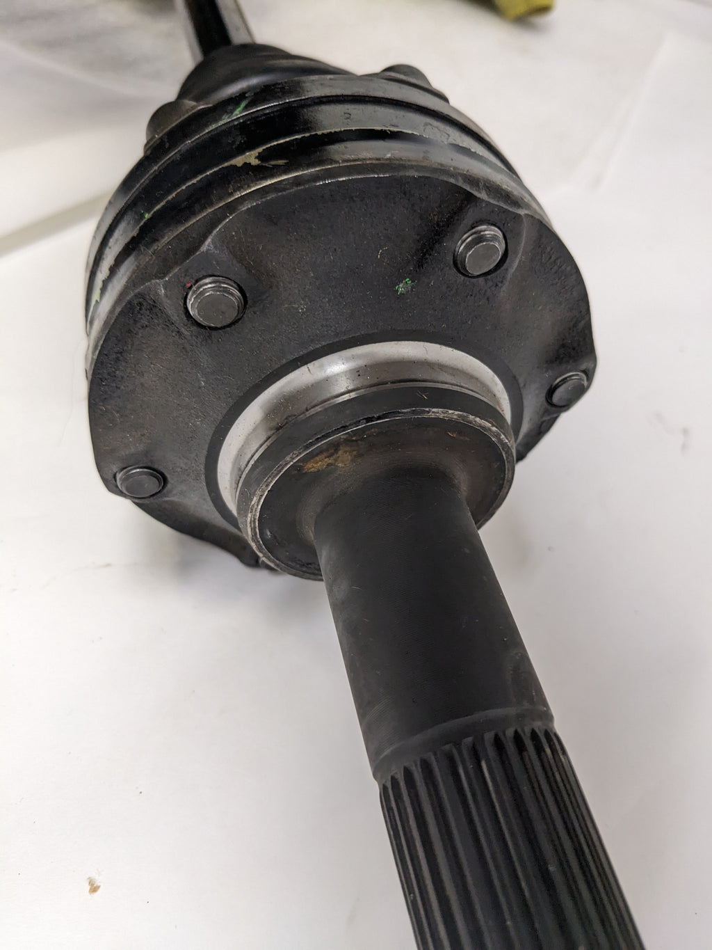 PORSCHE 93033203710 AXLE SHAFT ASSEMBLY FOR 1986-1989 911 #2 NEW R19