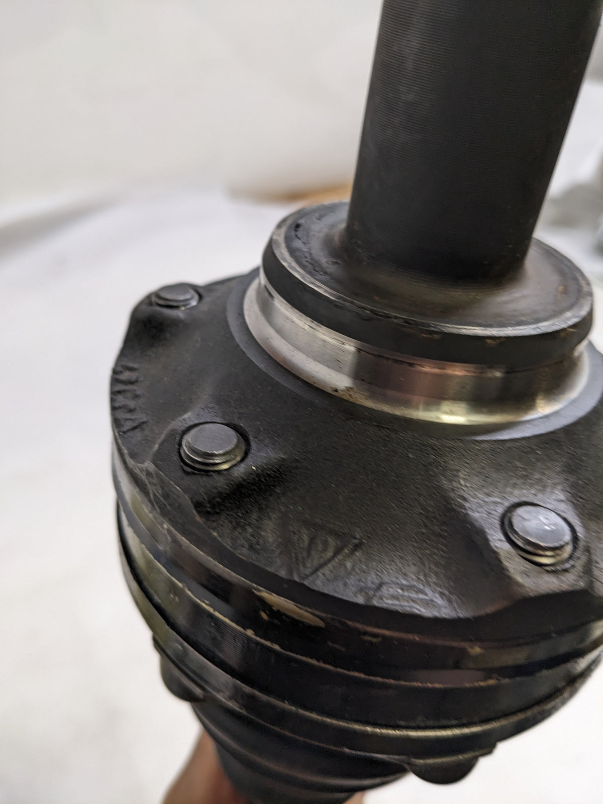 PORSCHE 93033203710 AXLE SHAFT ASSEMBLY FOR 1986-1989 911 #2 NEW R19