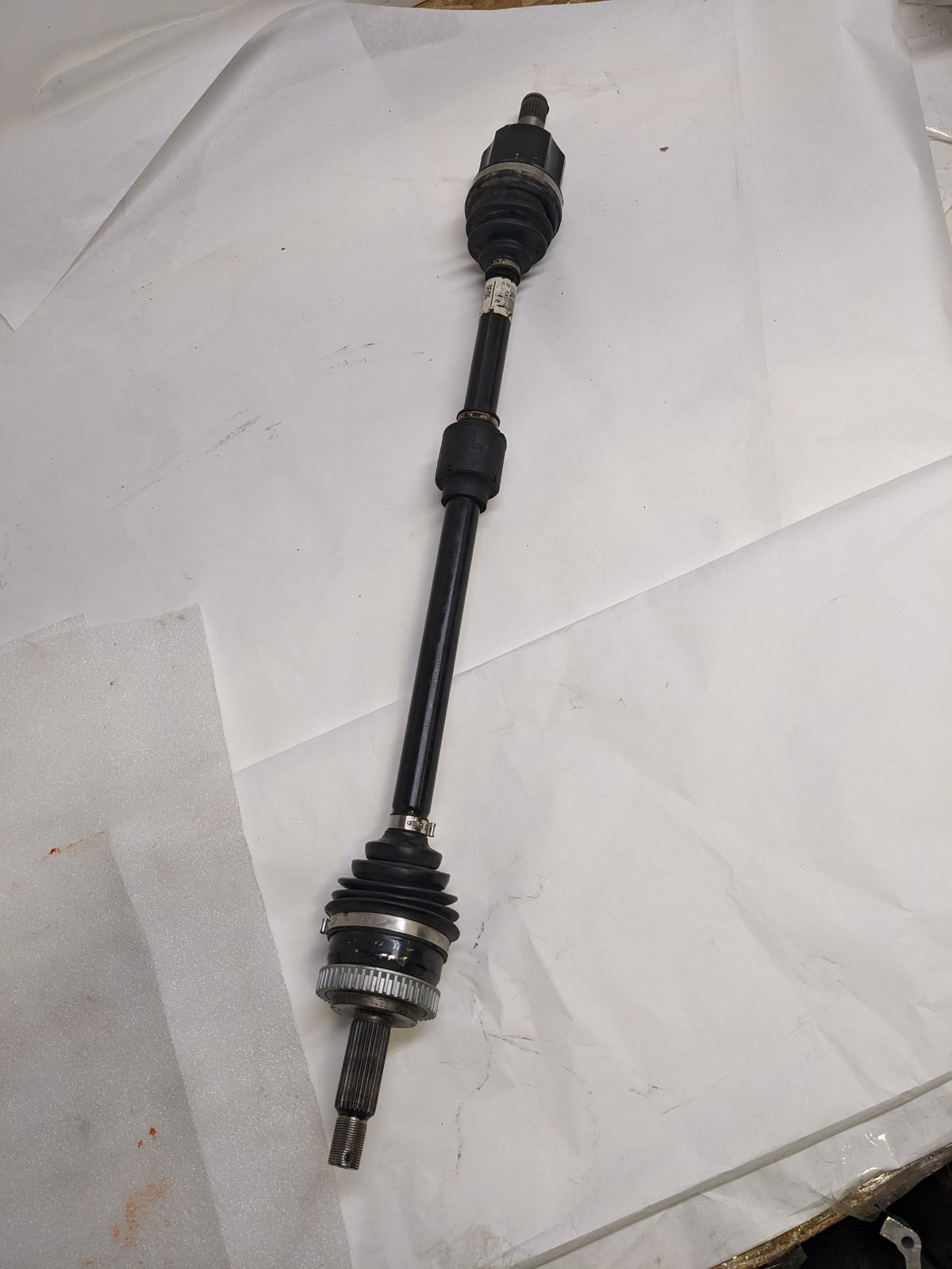 HYUNDAI 49500-3X100 DRIVER SIDE AXLE ASSEMBLY FOR 2011-2017 HYUNDAI NEW R19