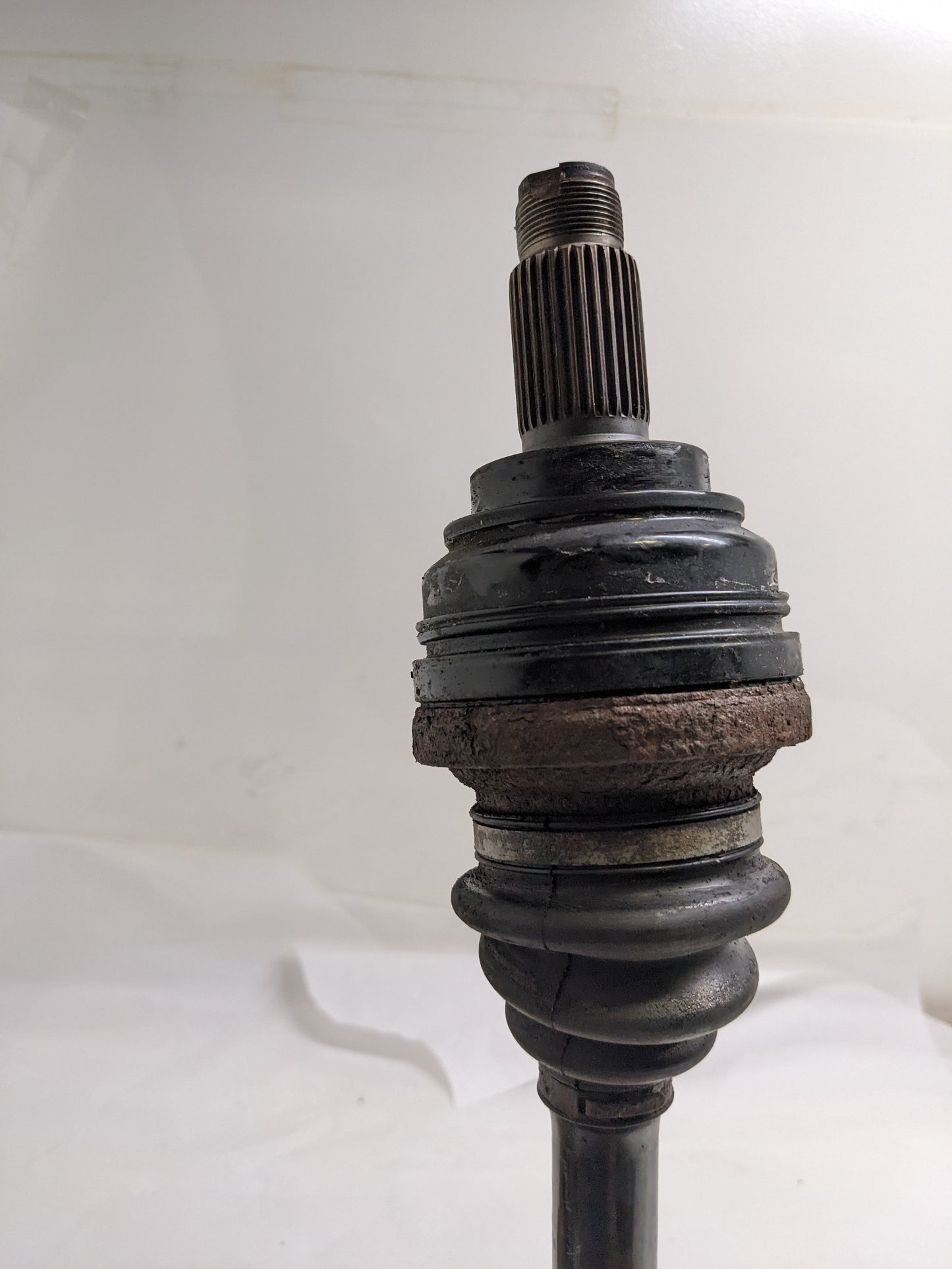 LOBRO 300693 DRIVE SHAFT FOR 1983-1994 BMW 3 CONVERTIBLE/TOURING USED R19