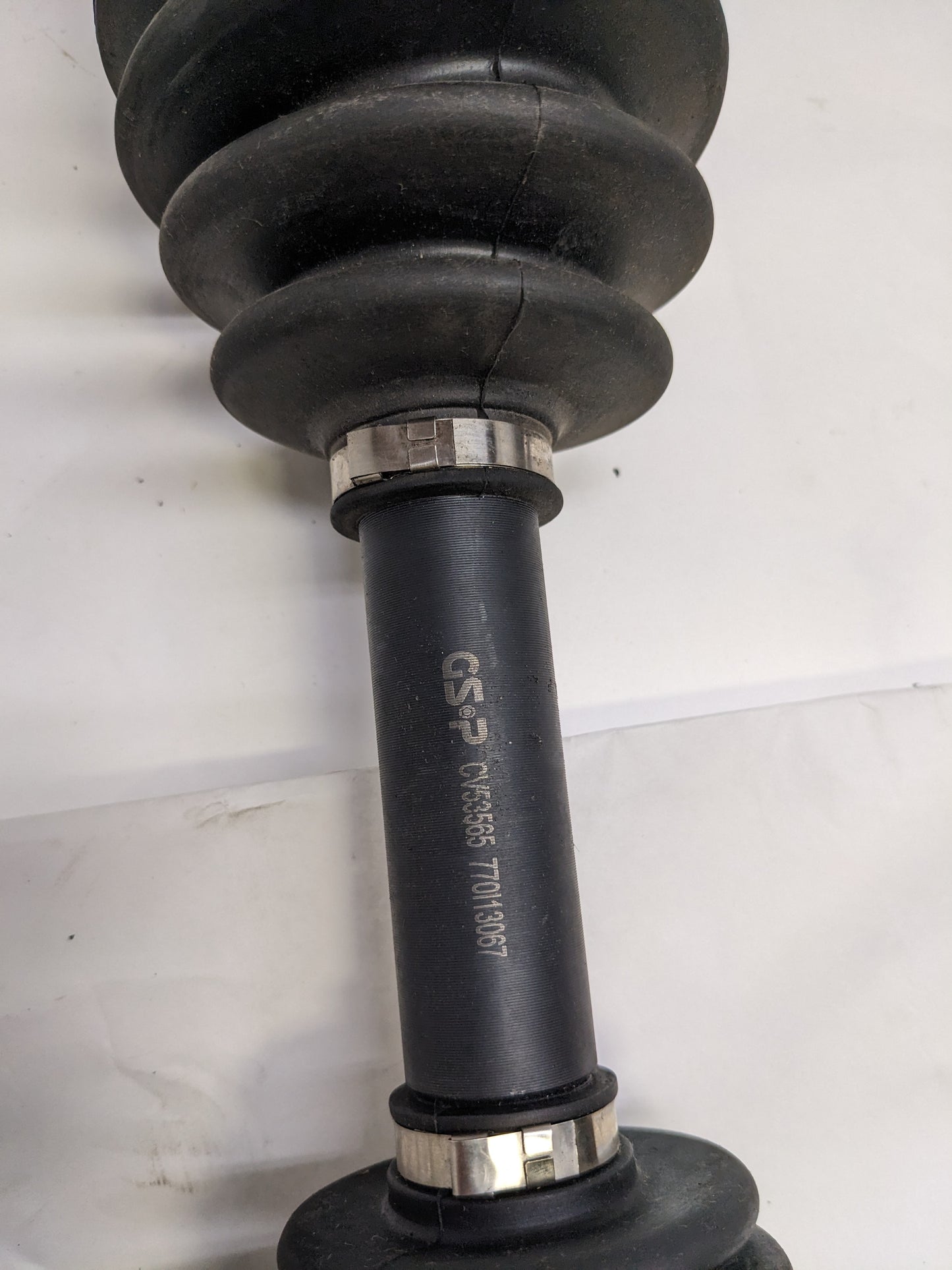 GSP NORTH AMERICA NCV53565 DRIVER SIDE AXLE ASSEMBLY NEW SR