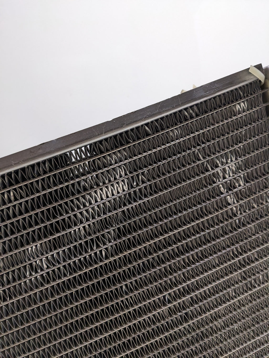 GRIFFIN 19" X 22" X 3" ALUMINUM UNIVERSAL FIT RADIATOR NEW D1