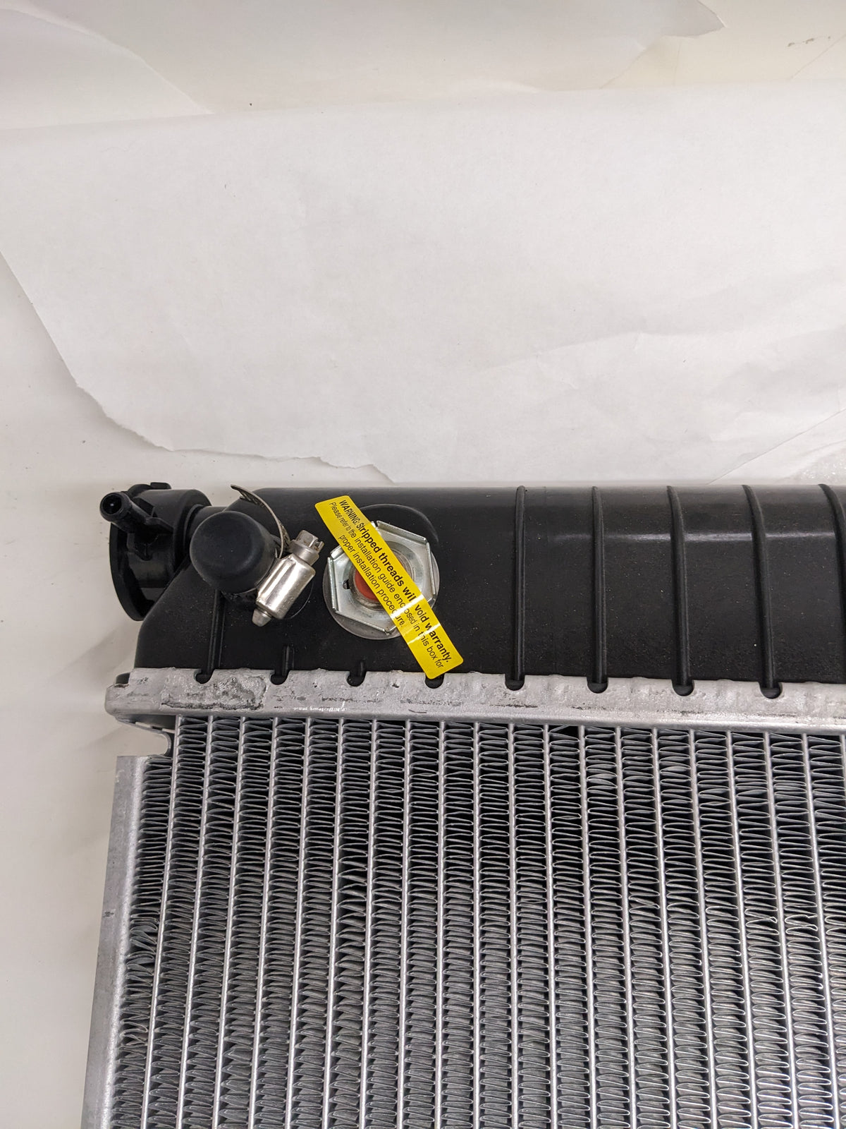 VISTEON 9529 40.5"X 20.5" RADIATOR NEW D1