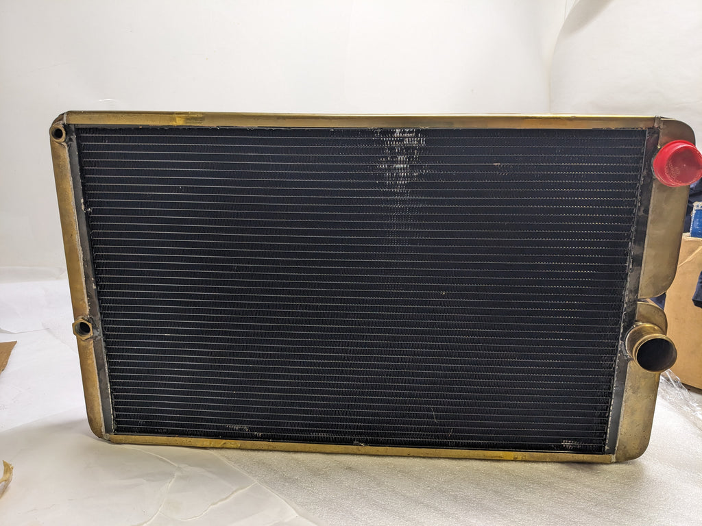 UNBRANDED 29" X 17" X 3" INDUSTRIAL RADIATOR NEW D1