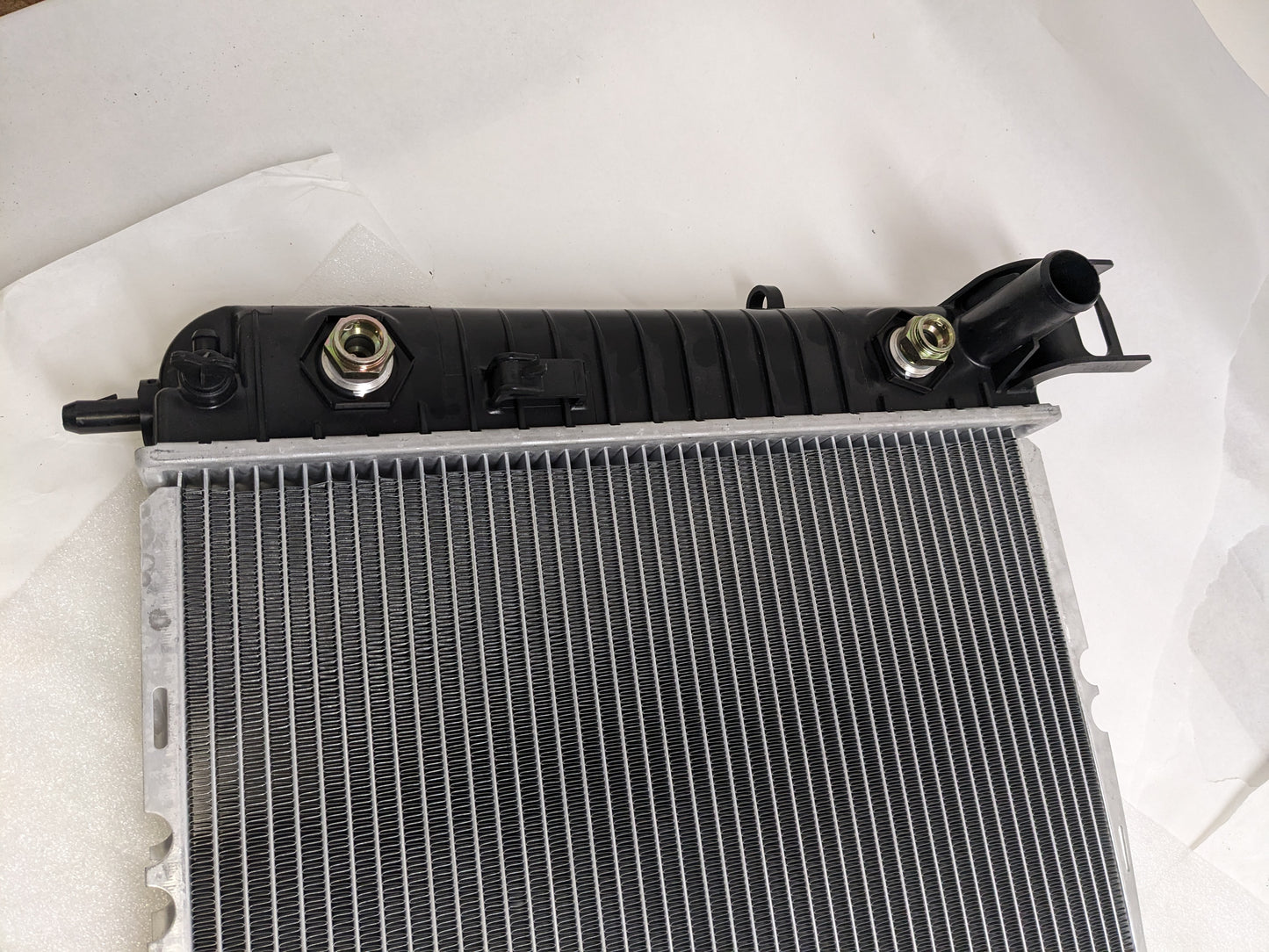 UNBRANDED PA66-GF30 ALUMINUM RADIATOR NEW D1