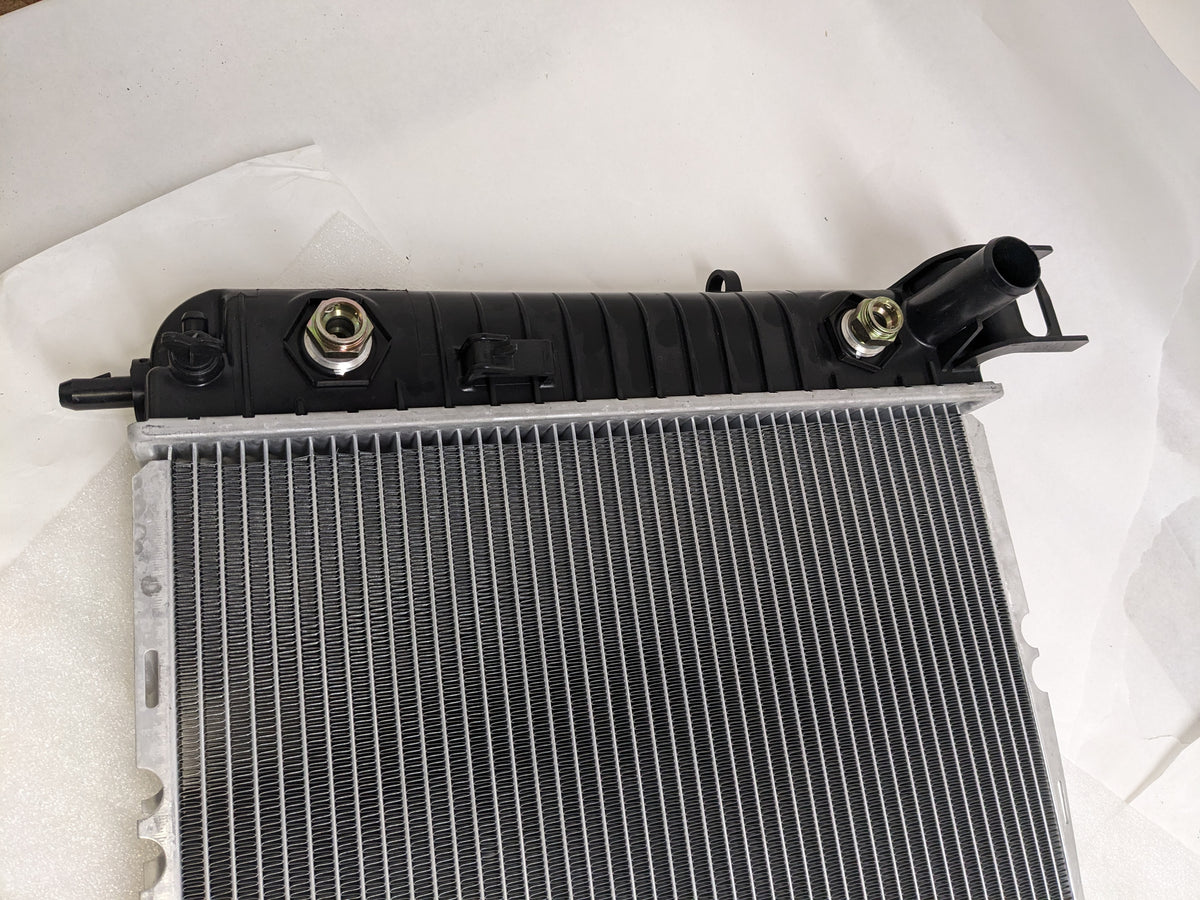 UNBRANDED PA66-GF30 ALUMINUM RADIATOR NEW D1
