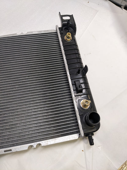 UNBRANDED PA66-GF30 ALUMINUM RADIATOR NEW D1