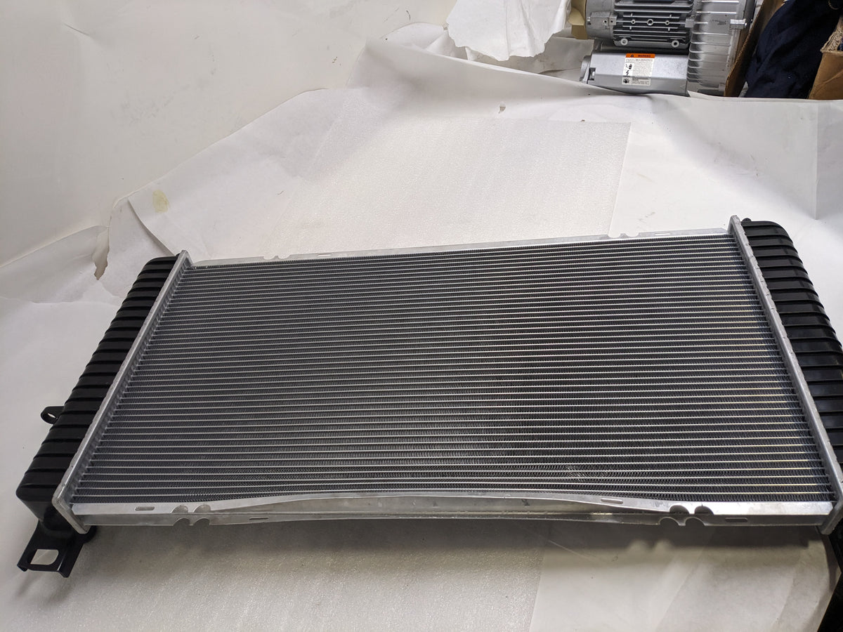 UNBRANDED PA66-GF30 ALUMINUM RADIATOR NEW D1