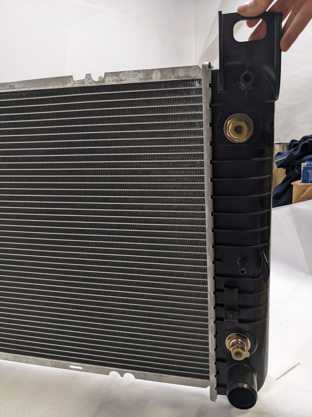 UNBRANDED PA66-GF30 ALUMINUM RADIATOR NEW D1