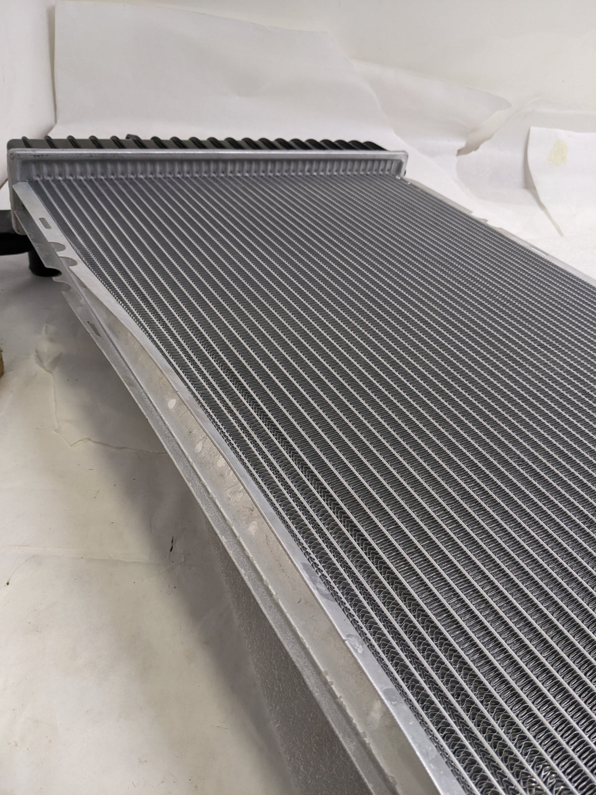 UNBRANDED PA66-GF30 ALUMINUM RADIATOR NEW D1