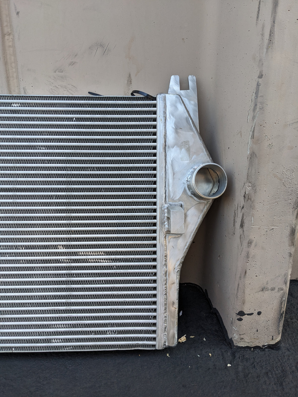 UNBRANDED 40" X 27" CHARGE AIR COOLER NEW D1