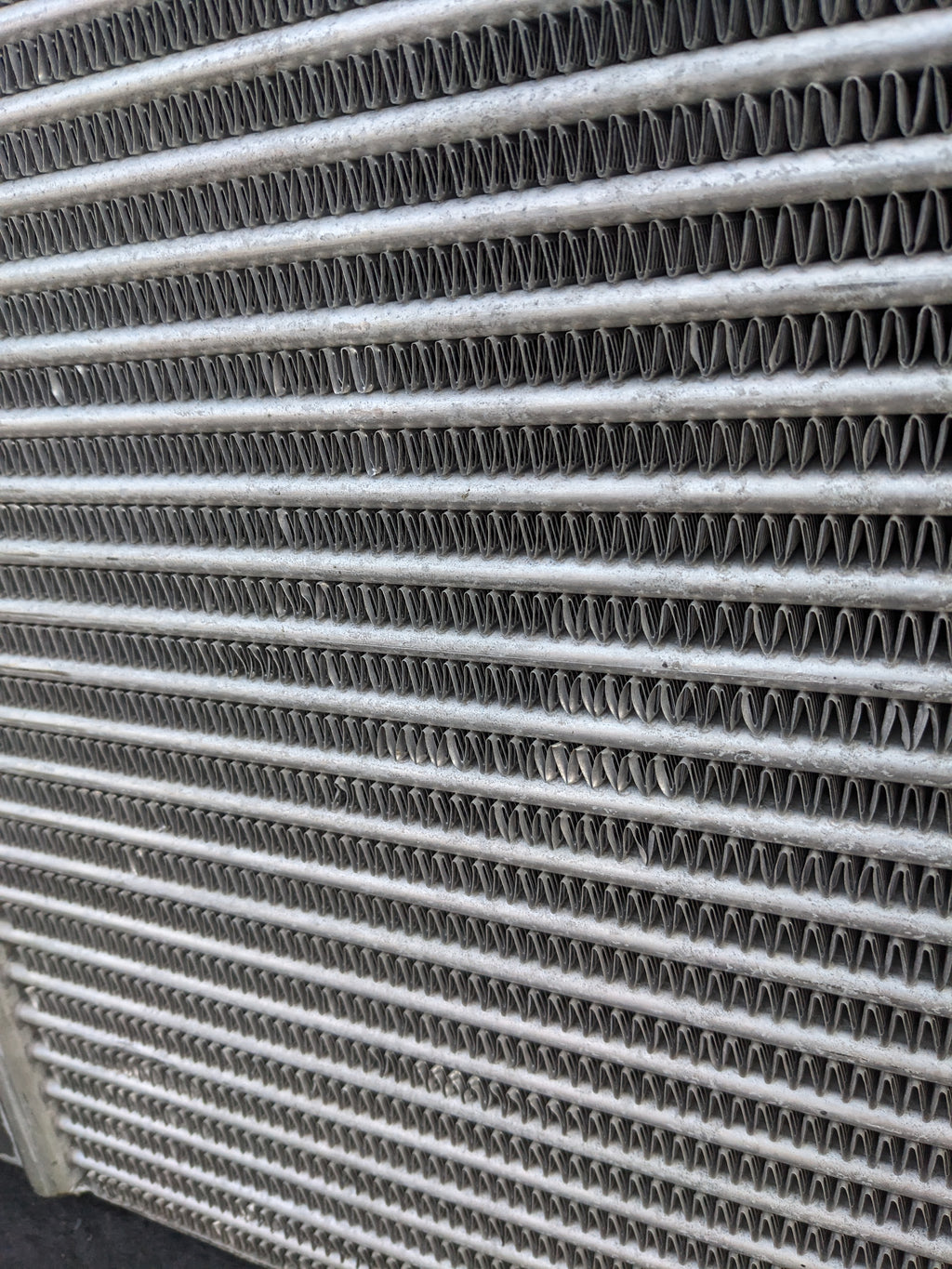 UNBRANDED 40" X 27" CHARGE AIR COOLER NEW D1