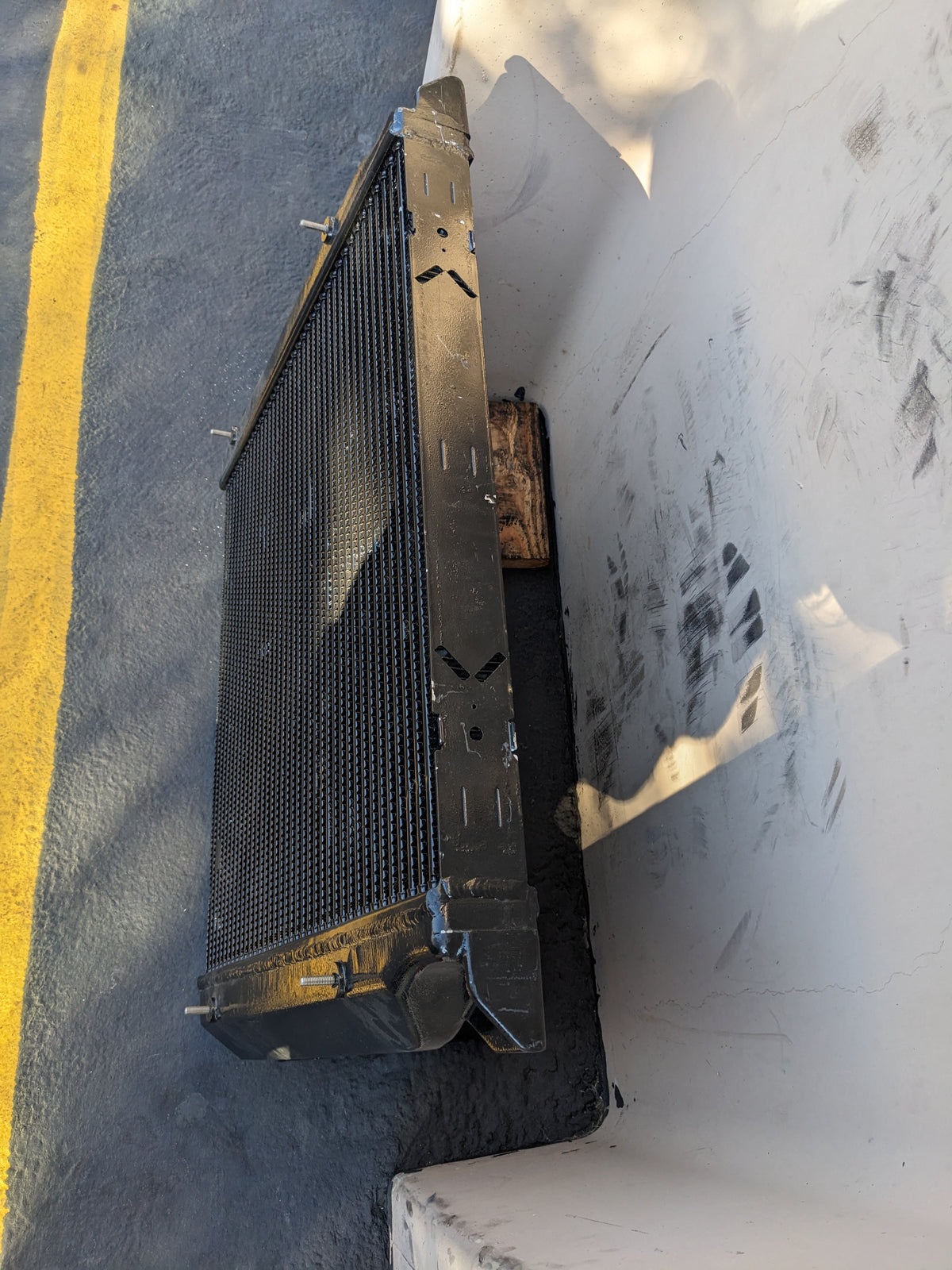 SPARTAN MOD3S013743 33" X 26" 2.5" CHARGE AIR COOLER NEW B2
