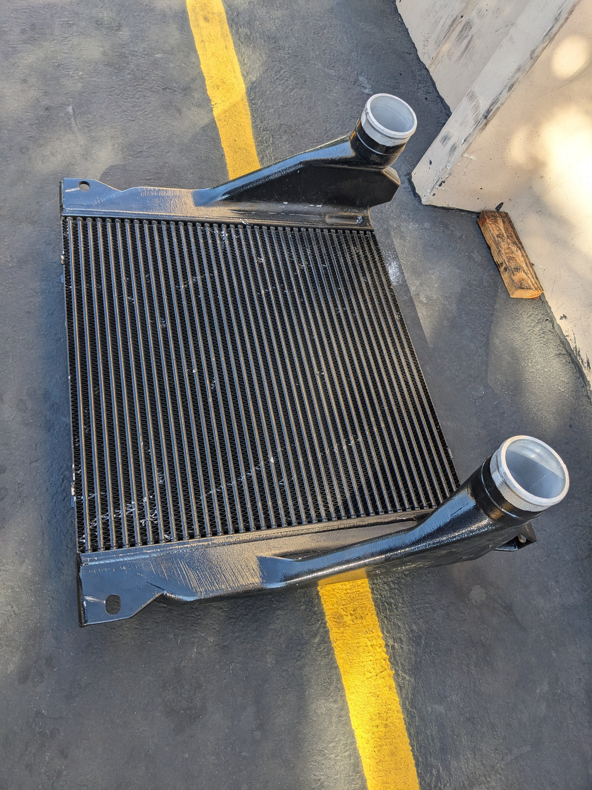 SPARTAN MOD3S013743 33" X 26" 2.5" CHARGE AIR COOLER NEW B2