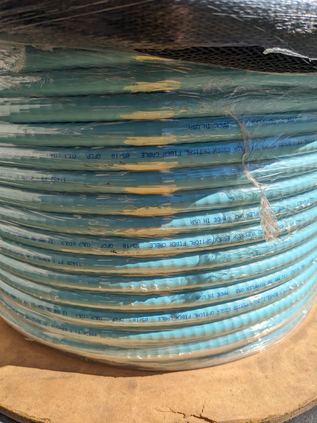 QUIKTRON (LEGRAND) 812-LL2-25050LIAPE 250FT 10GIG FIBER OPTIC CABLE NEW B2