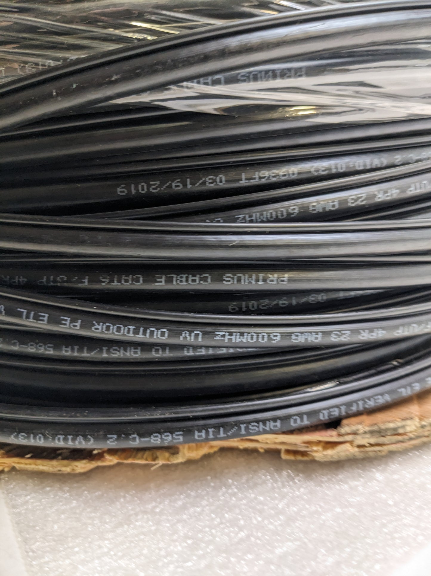 PRIMUS CABLE CAT6 C6CMXSM-1919 OUTDOOR BULK ETHERNET CABLE SHIELDED AERIAL SOLID COOPER W/MESSENGER 23AWG 1000FT NEW B2
