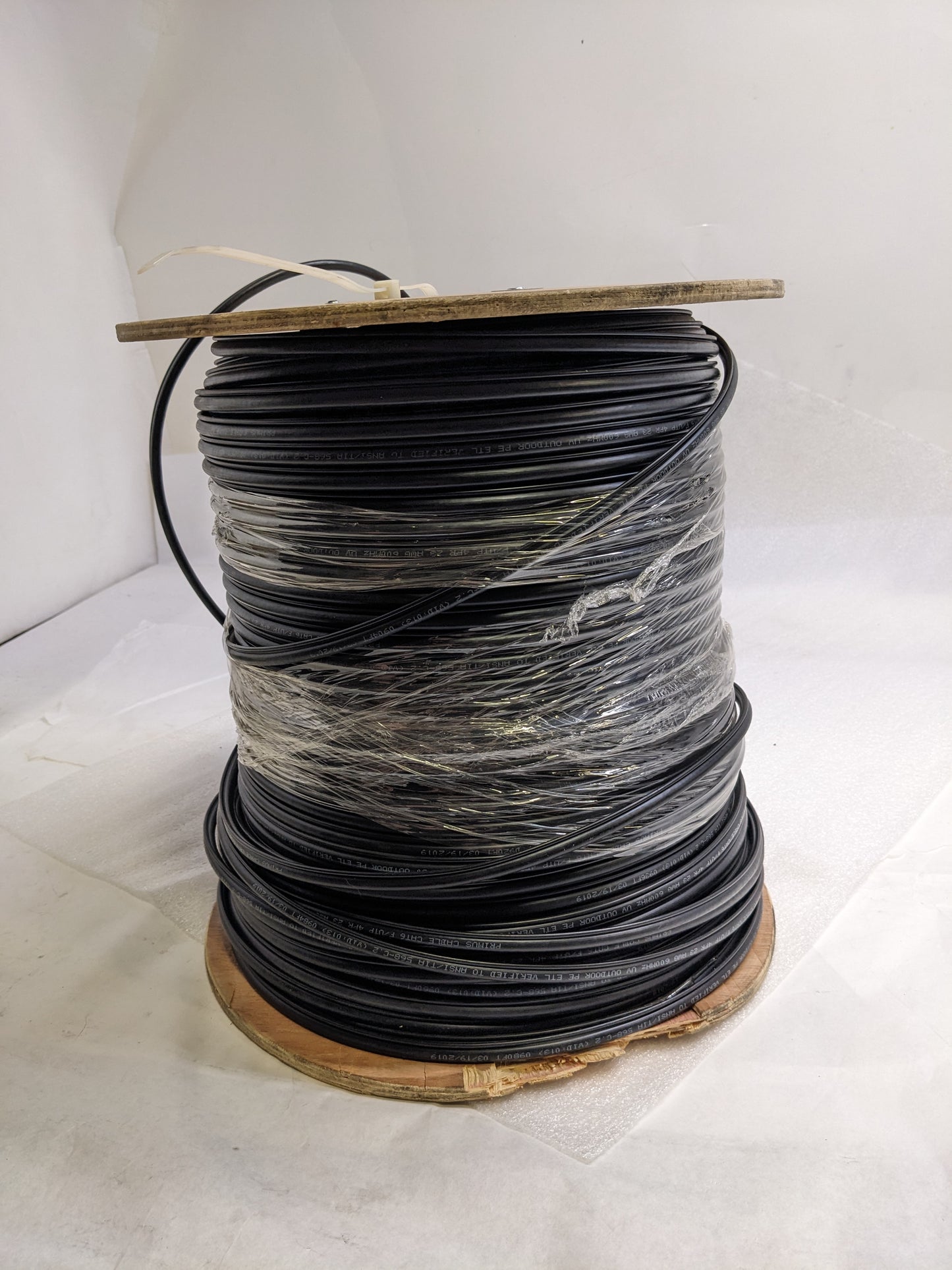 PRIMUS CABLE CAT6 C6CMXSM-1919 OUTDOOR BULK ETHERNET CABLE SHIELDED AERIAL SOLID COOPER W/MESSENGER 23AWG 1000FT NEW B2