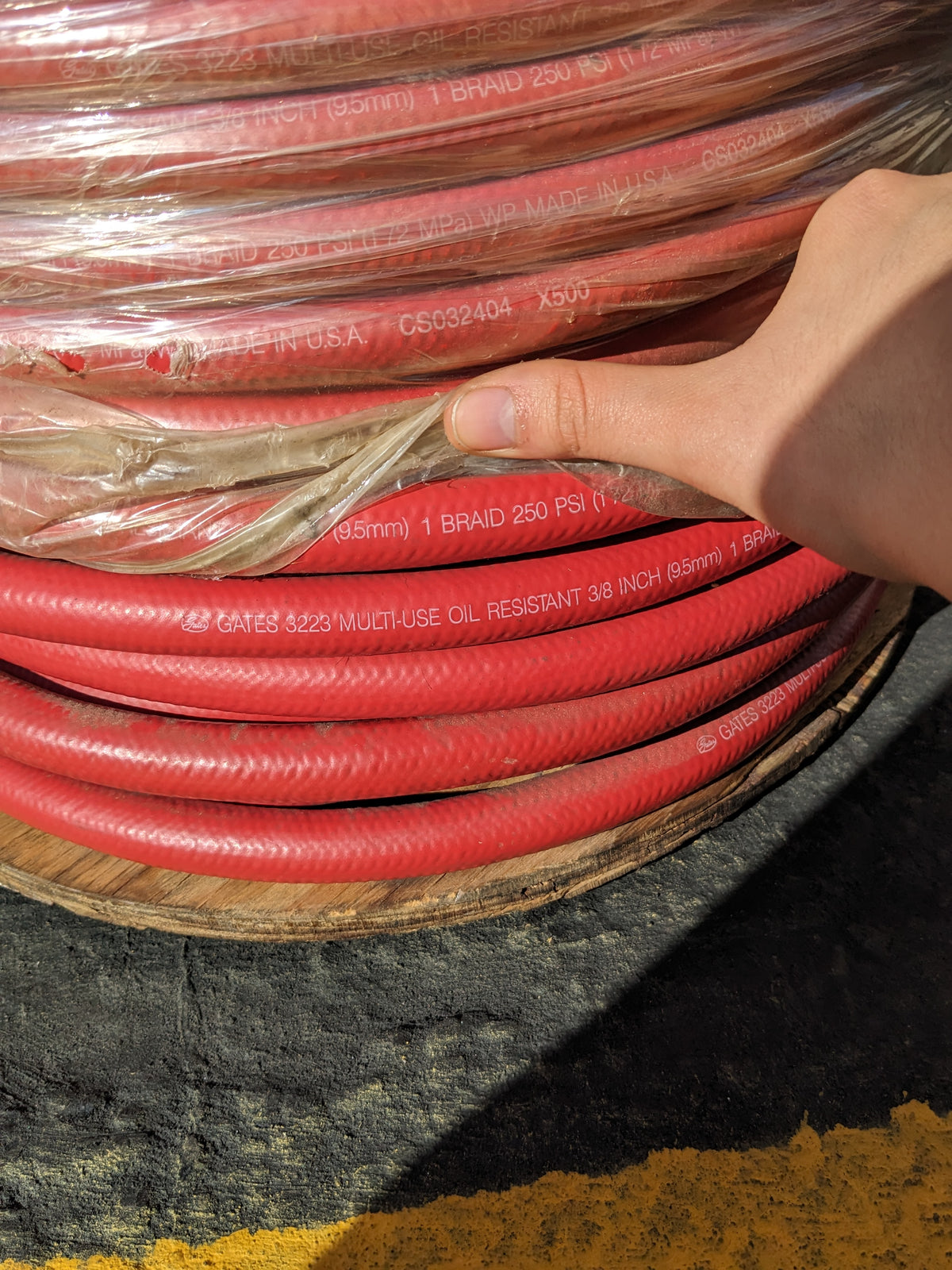 GATES 3223 3/8" (45MM) 250PSI 300' MULTIUSE OIL RESISTANT HOSE NEW B2