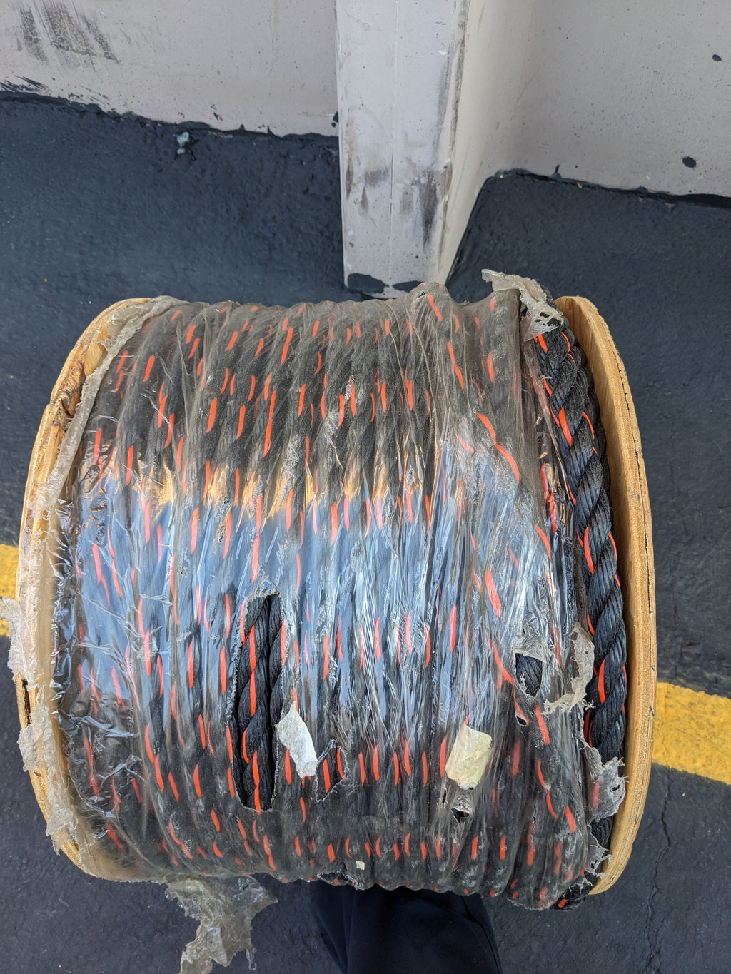 BEVIS ROPE TRPTR24600R 3/4" 600FT TRUCK ROPE NEW B2