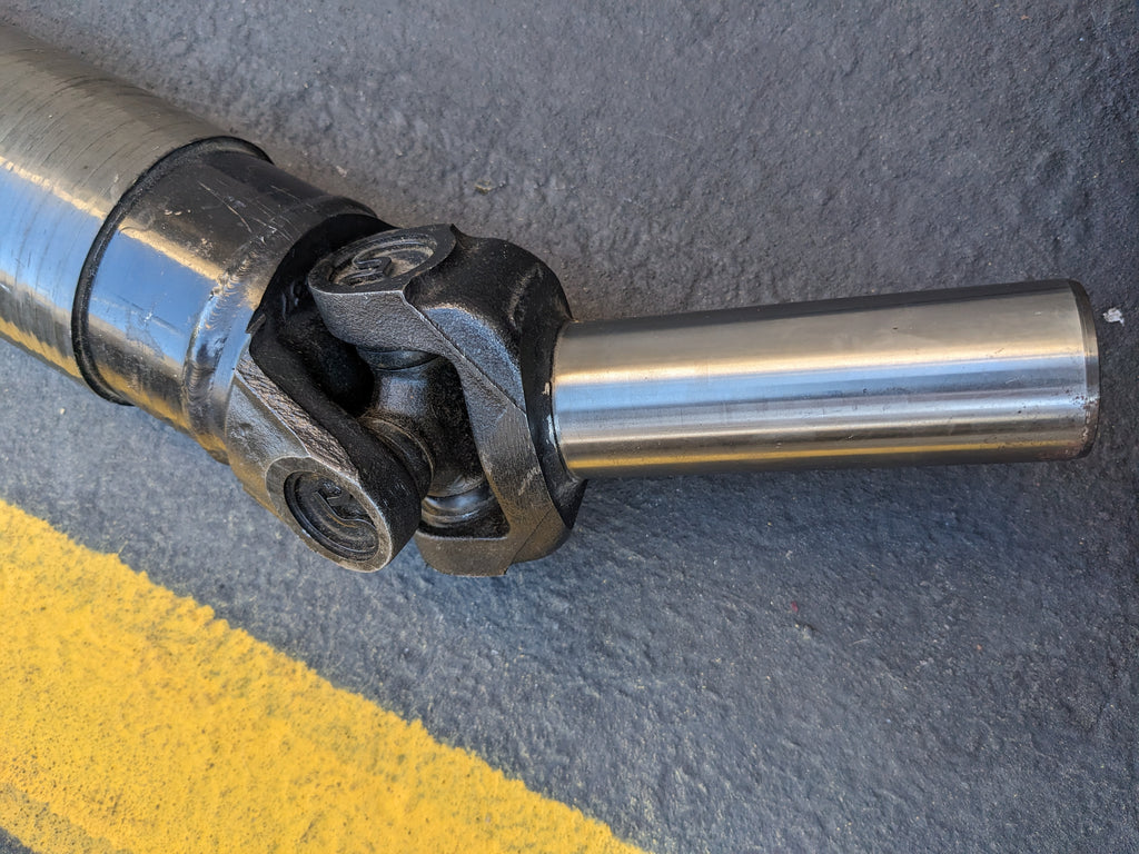 UNBRANDED 83IN 25 SPLINES CARBON FIBER DRIVESHAFT NEW B2
