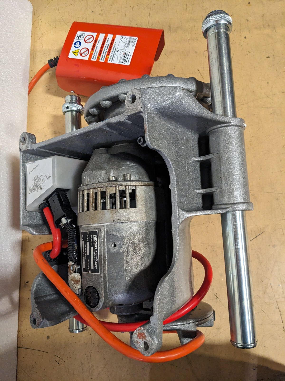 RIDGID 41855 300 POWER DRIVE PIPE THREADERS MACHINE NEW B1 (PICS)
