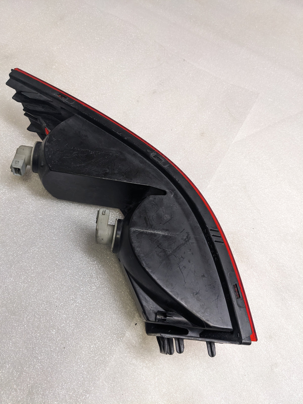 PORSCHE 99363141300 TAIL LIGHT LENS LEFT SIDE FOR  1995-1998 911 CARRERA/TARGA/TURBO USED R21T4