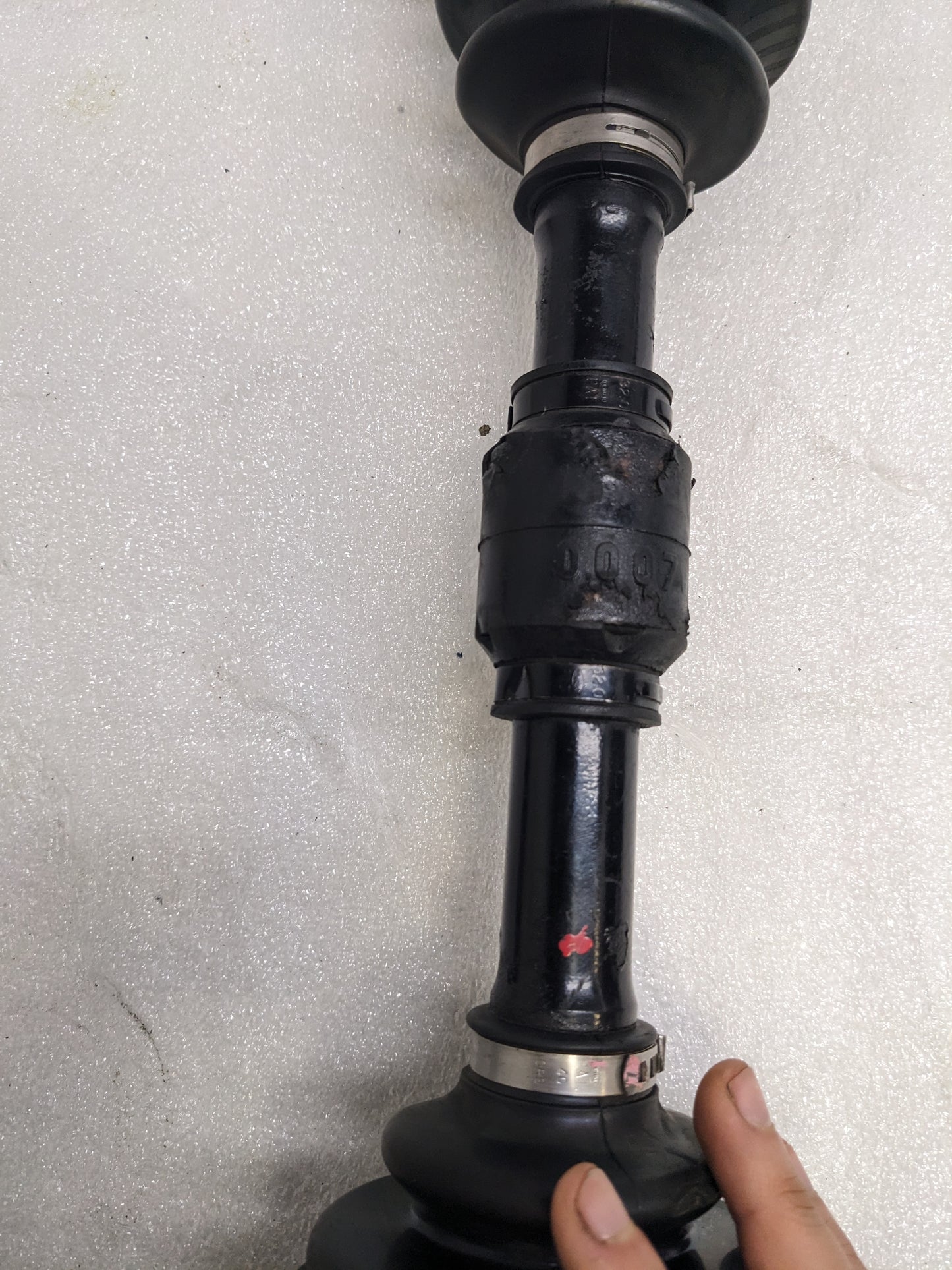 UNBRANDED 28" 29 SPLINES AXLE SHAFT ASSEMBLY USED R19