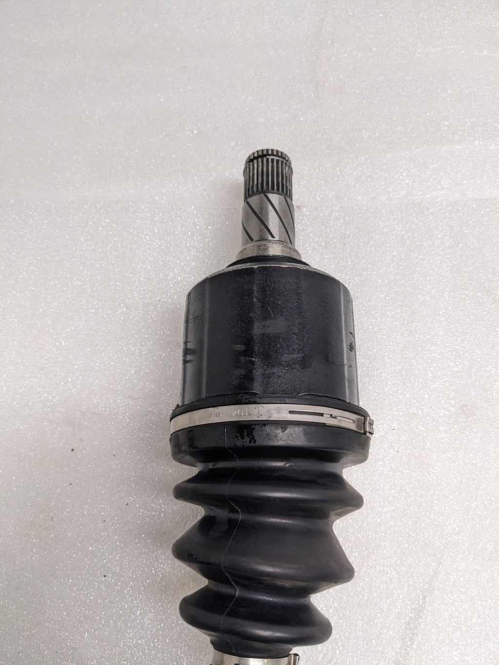 UNBRANDED 28" 29 SPLINES AXLE SHAFT ASSEMBLY USED R19
