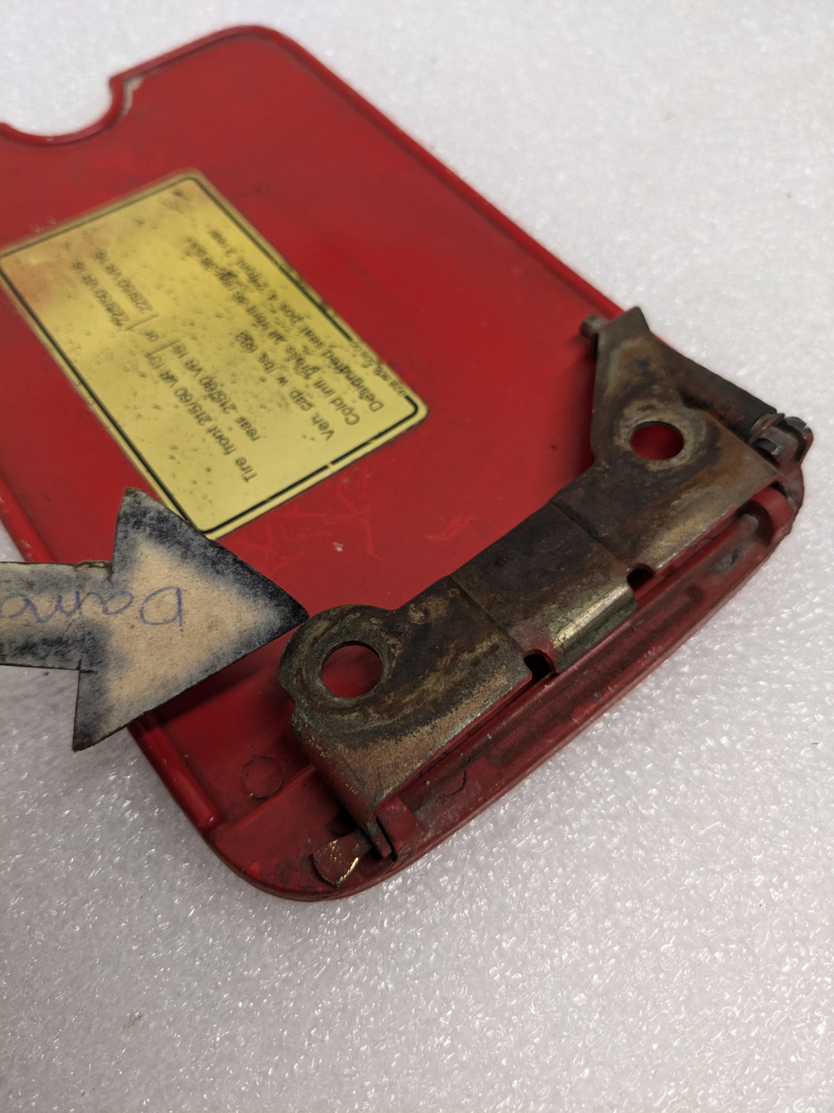 PORSCHE 92800650800 FUEL GAS DOOR RED FOR 80-84 928 S USED R20T8