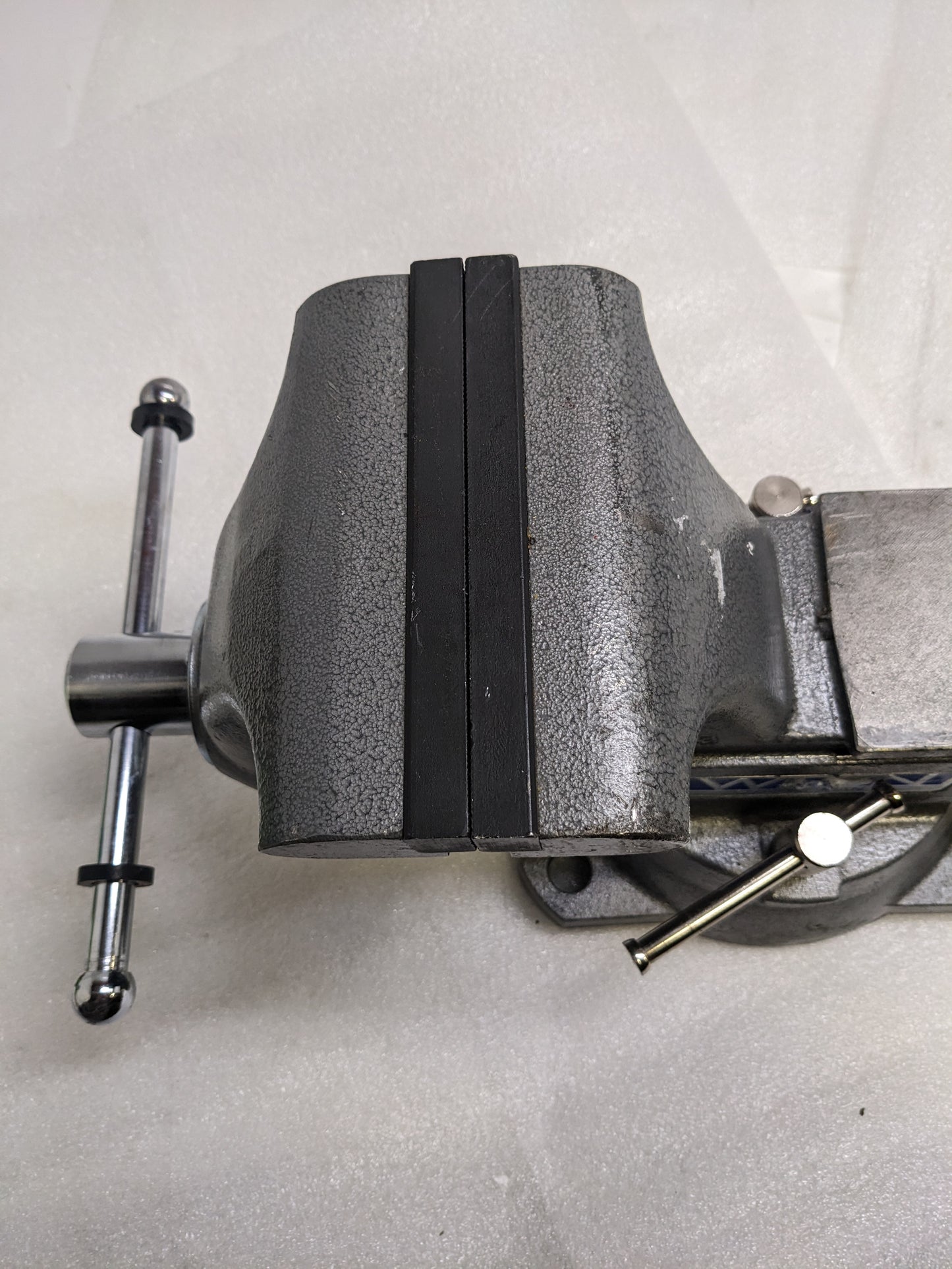 WILTON 1765 6-1/2" JAW WIDTH SWIVEL BASE BENCH & PIPE COMBINATION VISE NEW B2
