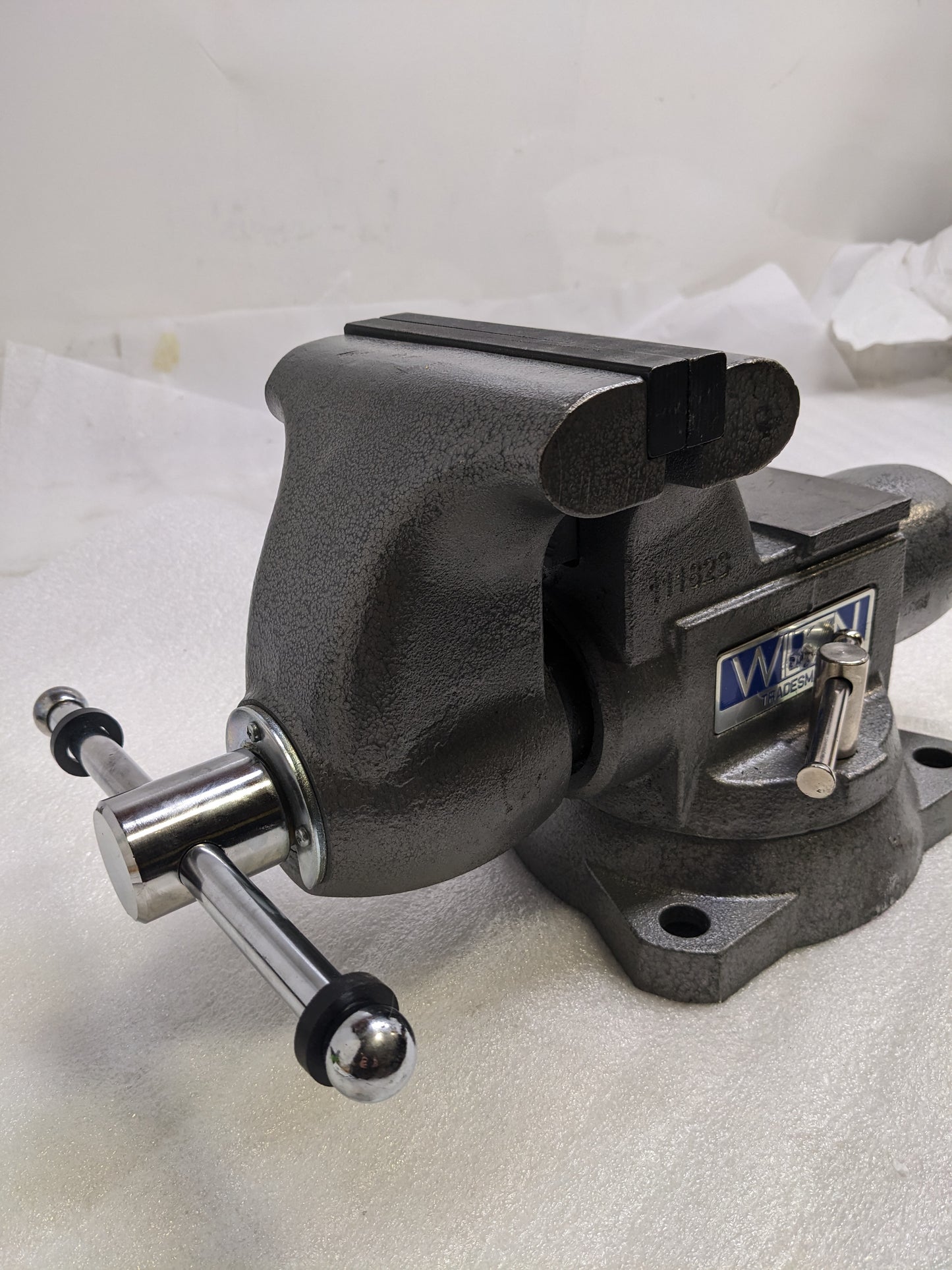 WILTON 1765 6-1/2" JAW WIDTH SWIVEL BASE BENCH & PIPE COMBINATION VISE NEW B2