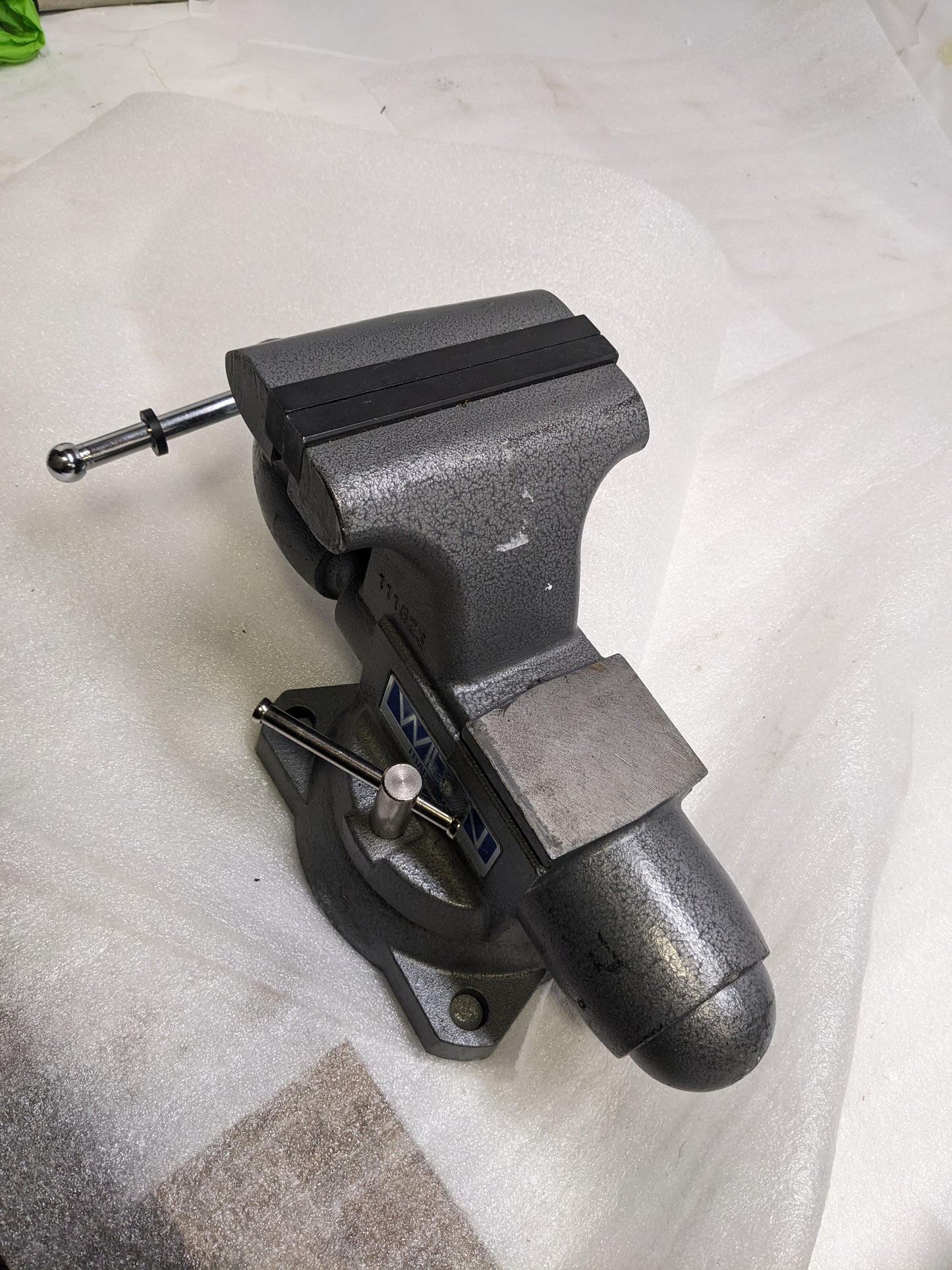 WILTON 1765 6-1/2" JAW WIDTH SWIVEL BASE BENCH & PIPE COMBINATION VISE NEW B2