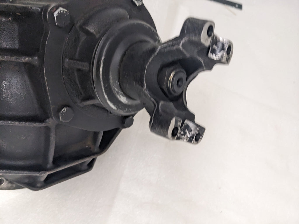 SPEEDWAY MOTORS 91048343-370-STD FORD 9 IN. 3RD MEMBER ASSEMBLY 31 SPLINE STD SPOOL 3.70 GEAR RATIO DIFFERENTIAL USED B2