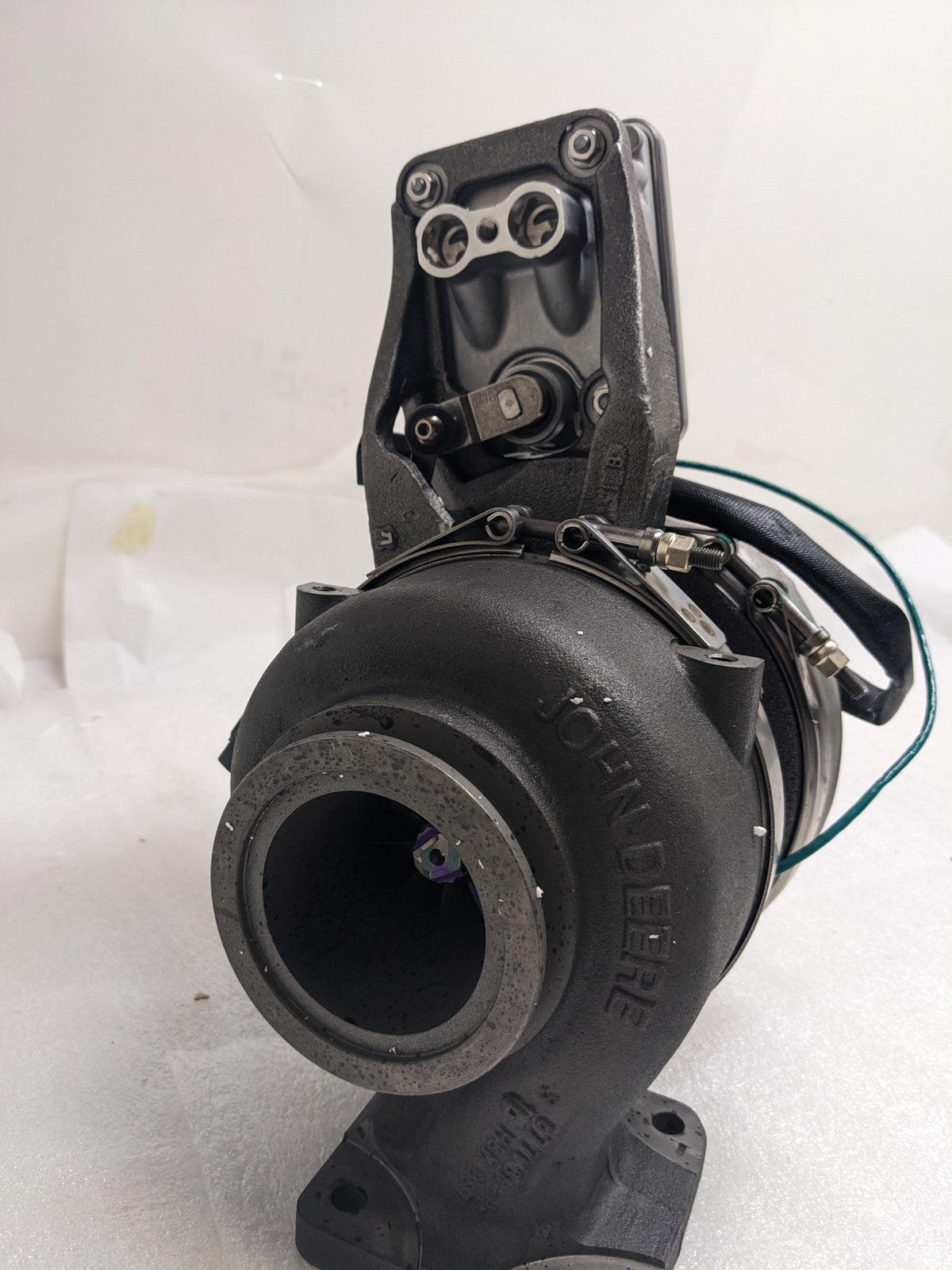 JOHN DEERE DZ127147 HIGH ACTUATOR TUBOCHARGER 12 VOLT NEW B2