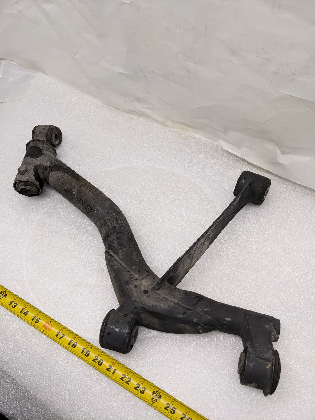 PORSCHE 92833105913 REAR LEFT CONTROL ARM FOR 928 USED #1 PG2