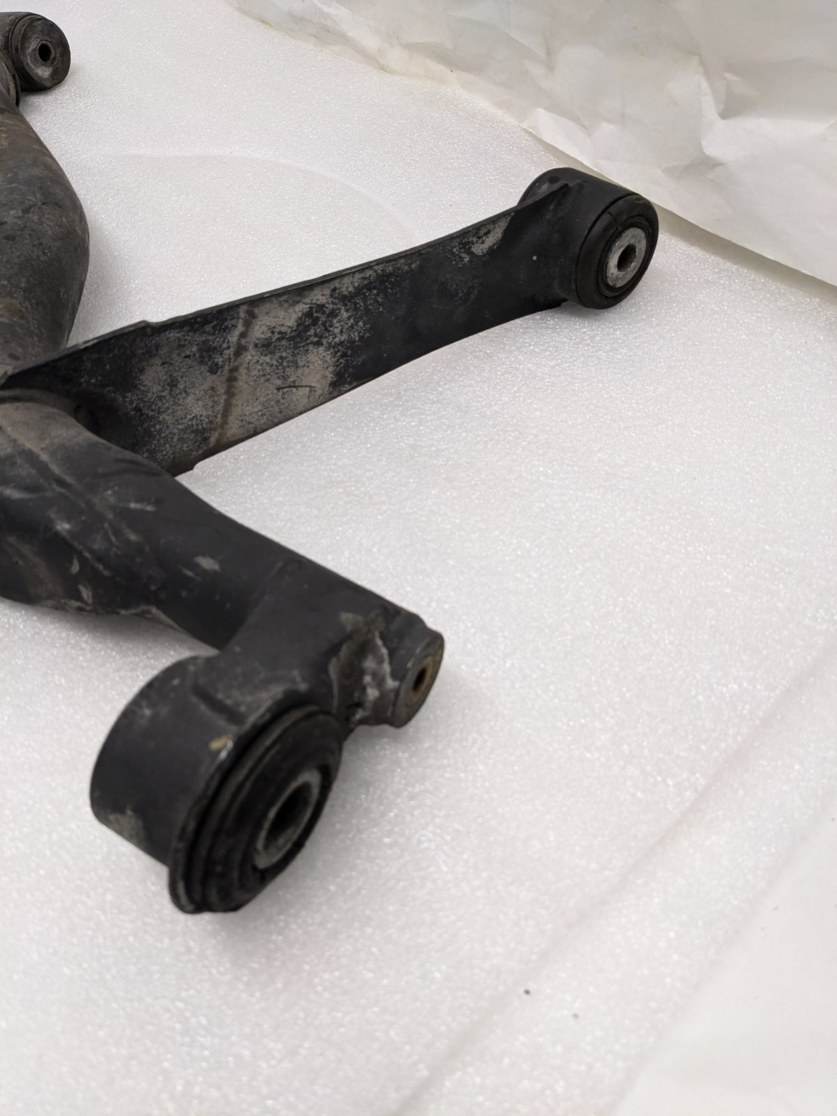 PORSCHE 92833105913 REAR LEFT CONTROL ARM FOR 928 USED #1 PG2