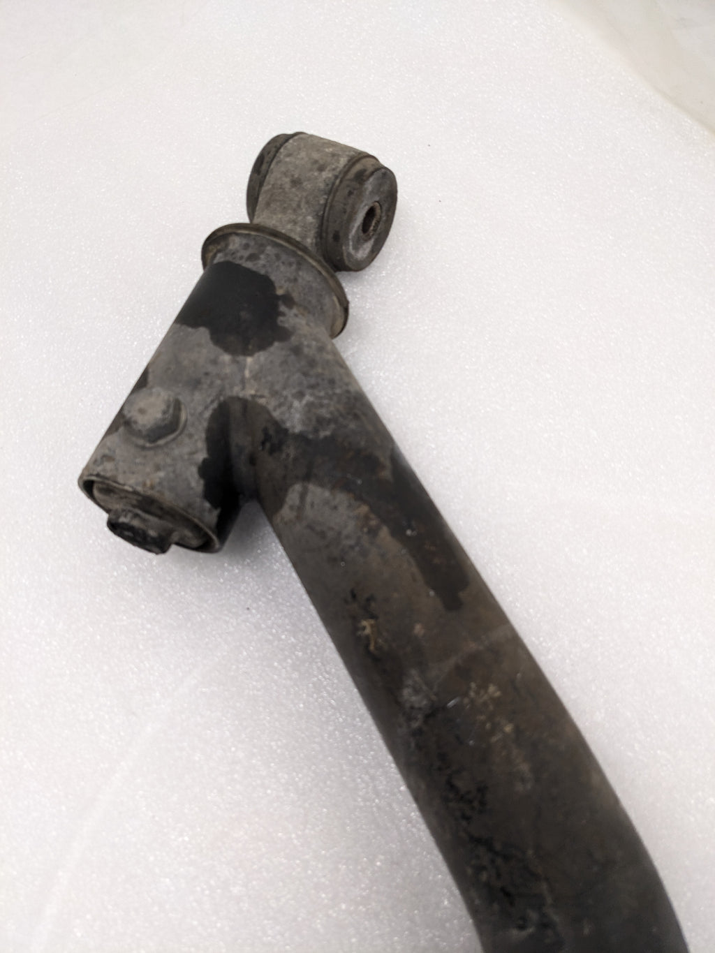 PORSCHE 92833105913 REAR LEFT CONTROL ARM FOR 928 USED #1 PG2