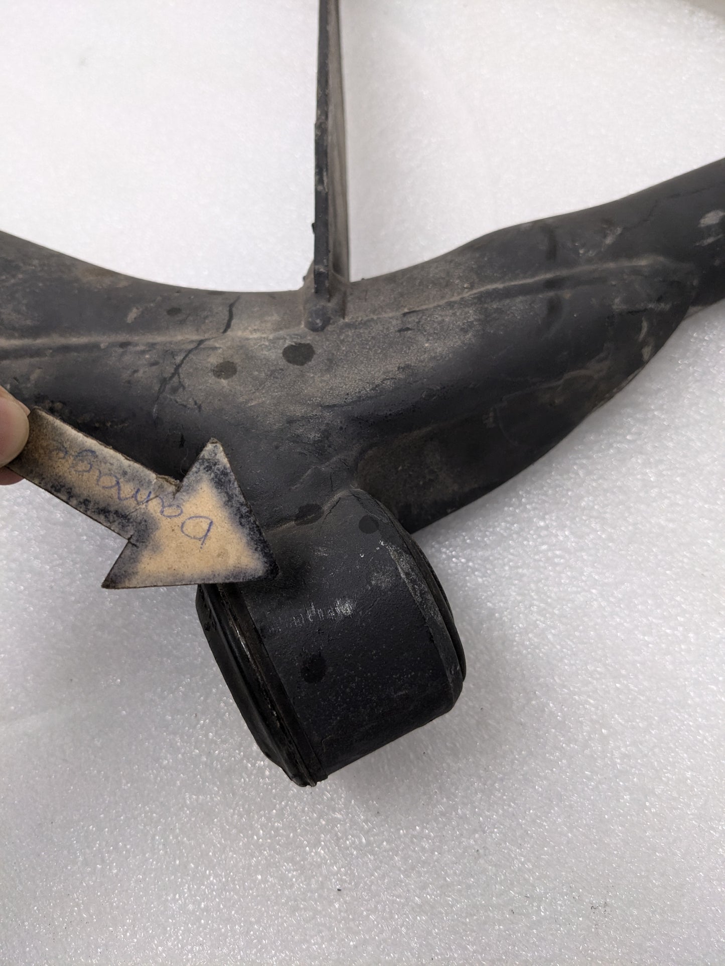 PORSCHE 92833105913 REAR LEFT CONTROL ARM FOR 928 USED #1 PG2