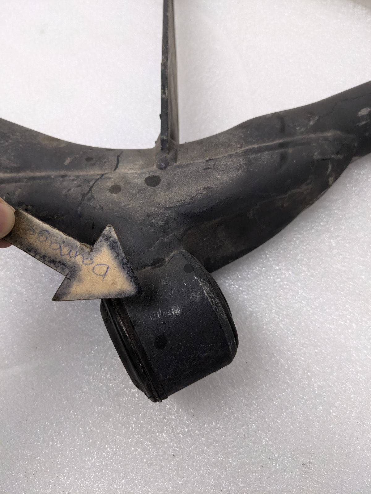 PORSCHE 92833105913 REAR LEFT CONTROL ARM FOR 928 USED #1 PG2