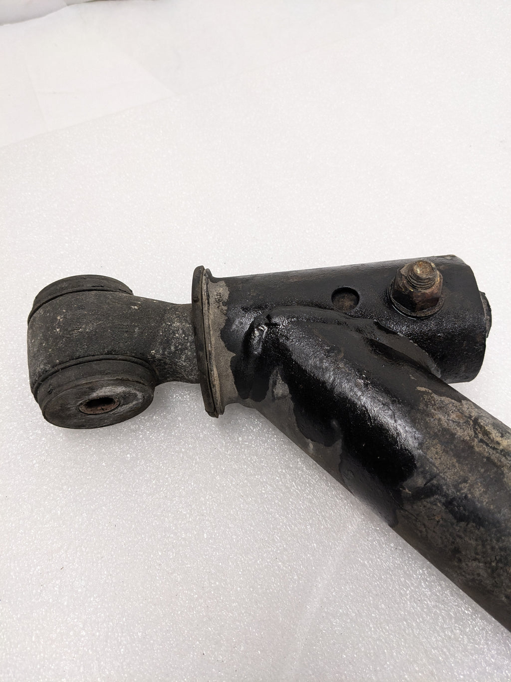 PORSCHE 92833105913 REAR LEFT CONTROL ARM FOR 928 USED #1 PG2