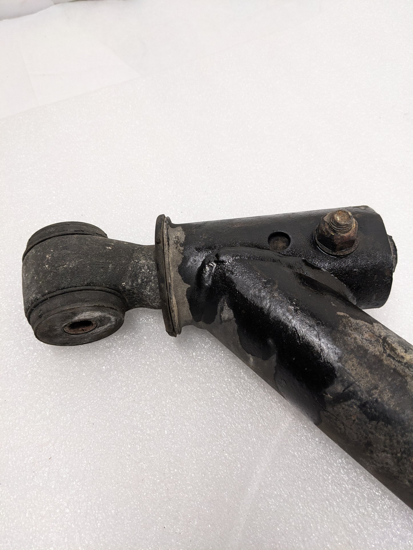 PORSCHE 92833105913 REAR LEFT CONTROL ARM FOR 928 USED #1 PG2